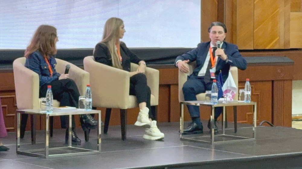 2261 image for slide