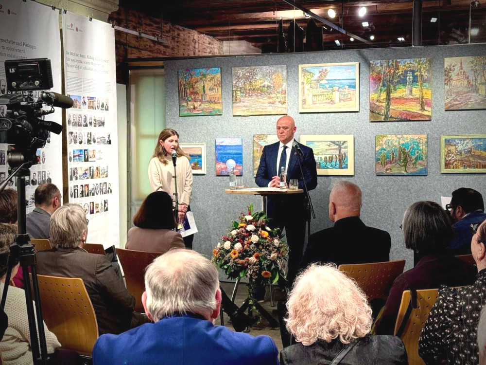 2316 image for slide