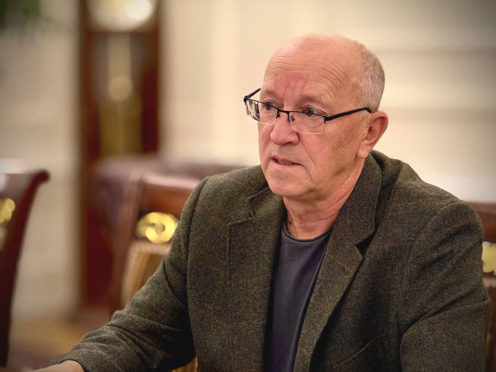 7852 image for slide