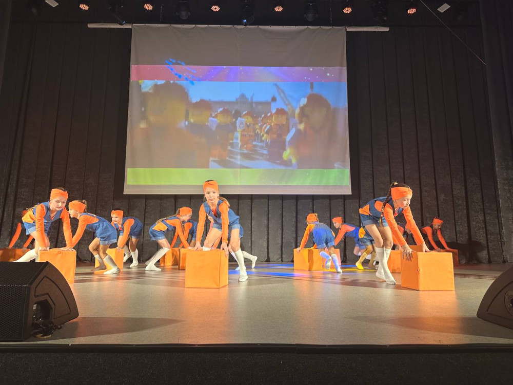 8727 image for slide