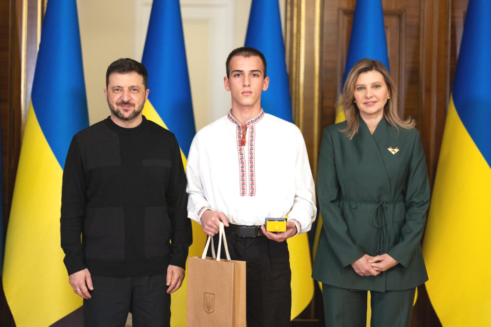 8764 image for slide